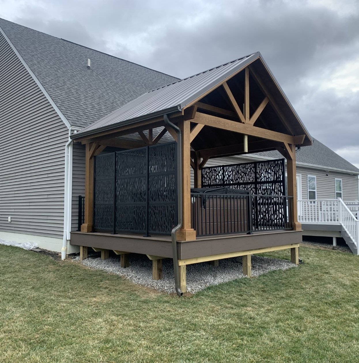 elevated composite deck install in wooster ohio